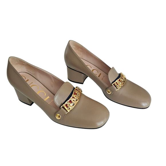 Gucci Sylvie Block Heel Pump Size 39 US 9 Beige Mud Leather Gold Chain Loafer - Picture 1 of 11